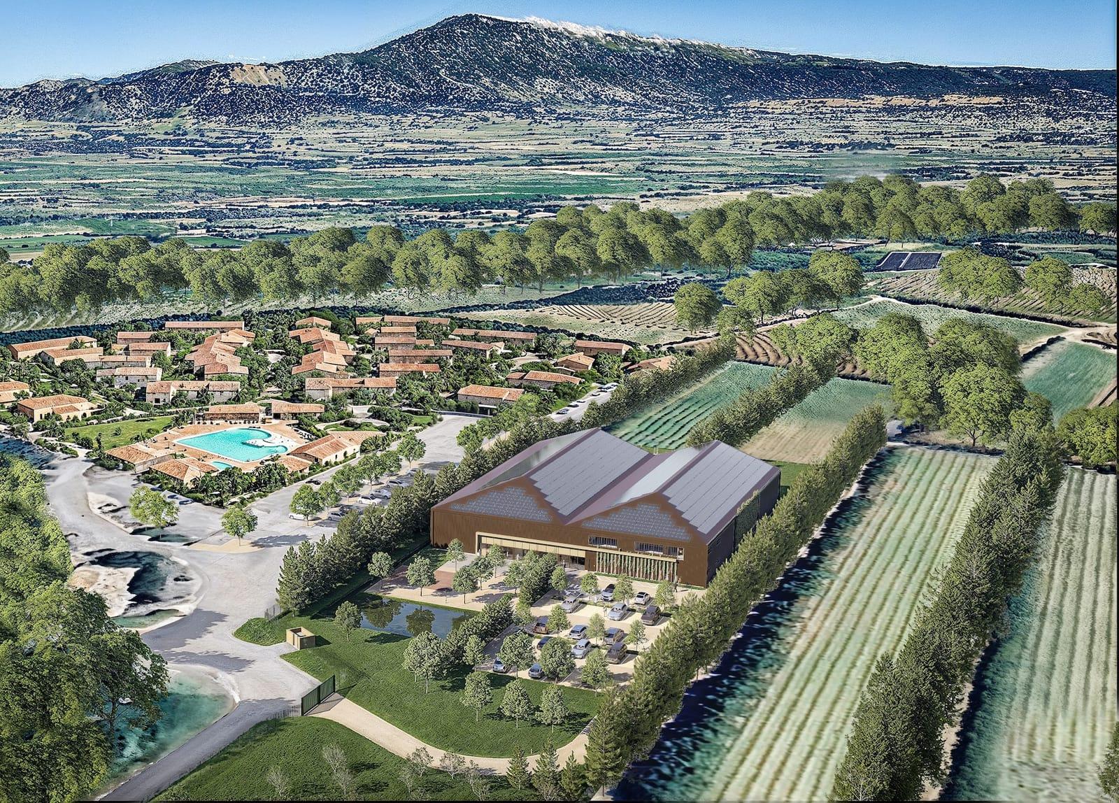 Vue aérienne du complexe VIP à Aubignan